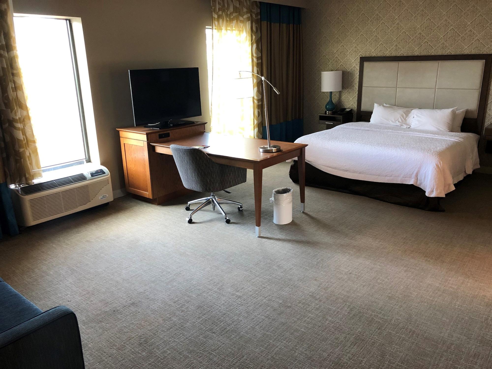 Hampton & By Hilton Busch Gardens Area Hotel Tampa